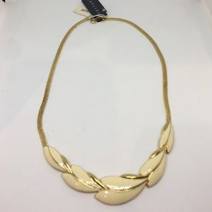 TRIFARI GOLD-TONE NECKLACE